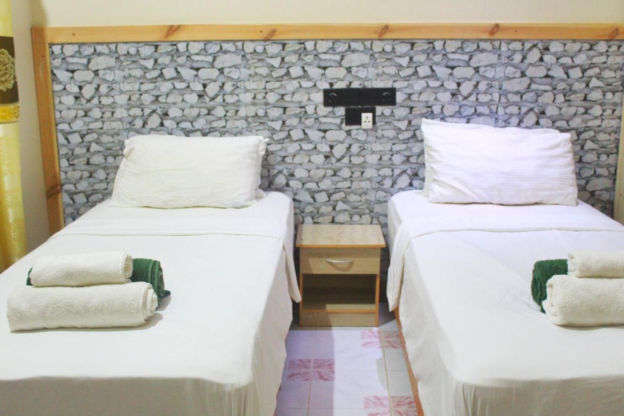 Gurus Maldives At Gulhi Island Hotel Buitenkant foto