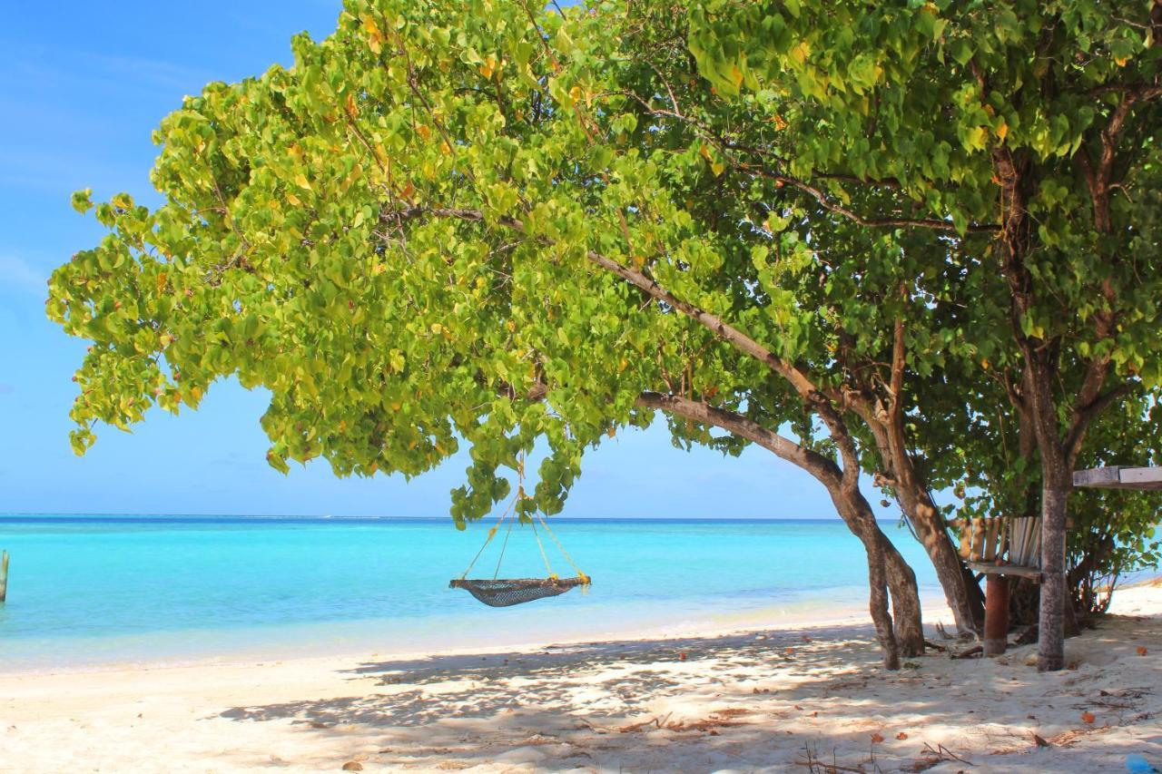 Gurus Maldives At Gulhi Island Hotel Buitenkant foto