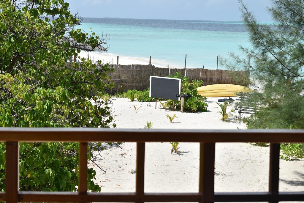 Gurus Maldives At Gulhi Island Hotel Buitenkant foto