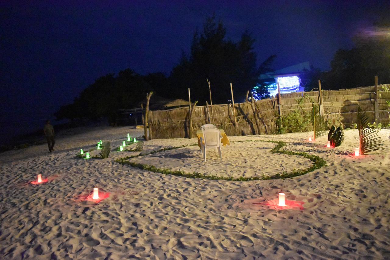 Gurus Maldives At Gulhi Island Hotel Buitenkant foto