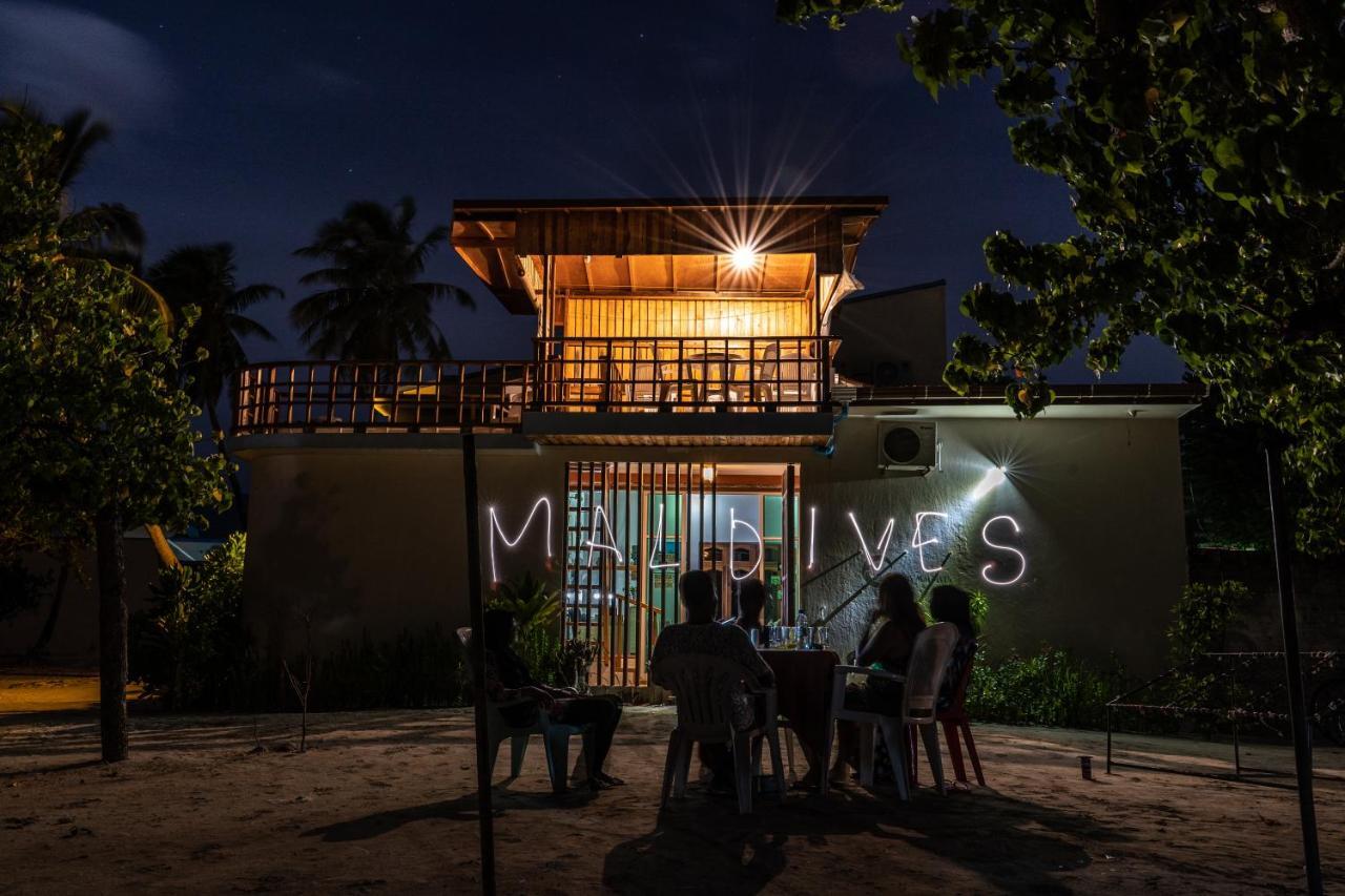 Gurus Maldives At Gulhi Island Hotel Buitenkant foto